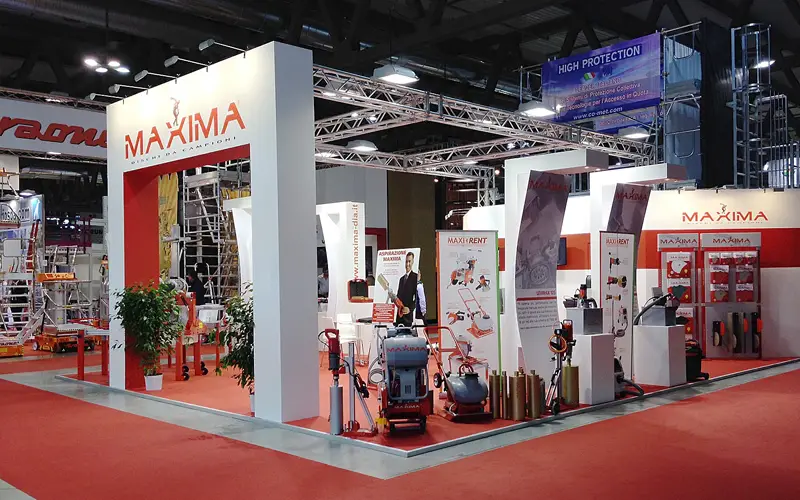 استفاده ترکیبی از عناصر نمایش