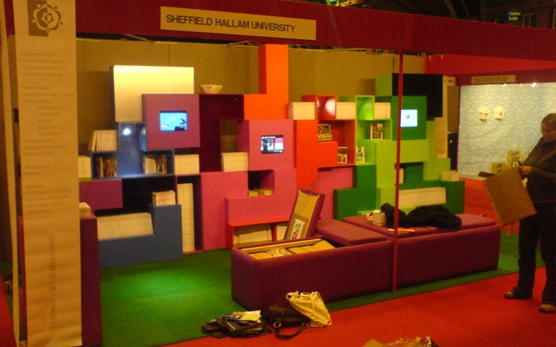 مقایسه طراحی غرفه تتریسی با سایر سبکهای رایج غرفهسازی